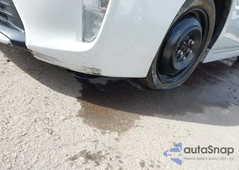 2013 Toyota Prius Three z USA, uszkodzony, nr VIN JTDKN3DU3D5559477